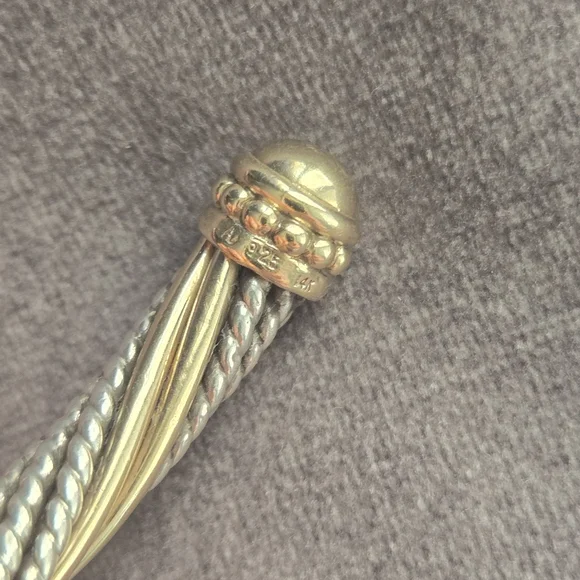 VAHAN Gold and Silver Twisted Bracelet - Picture 5 of 7